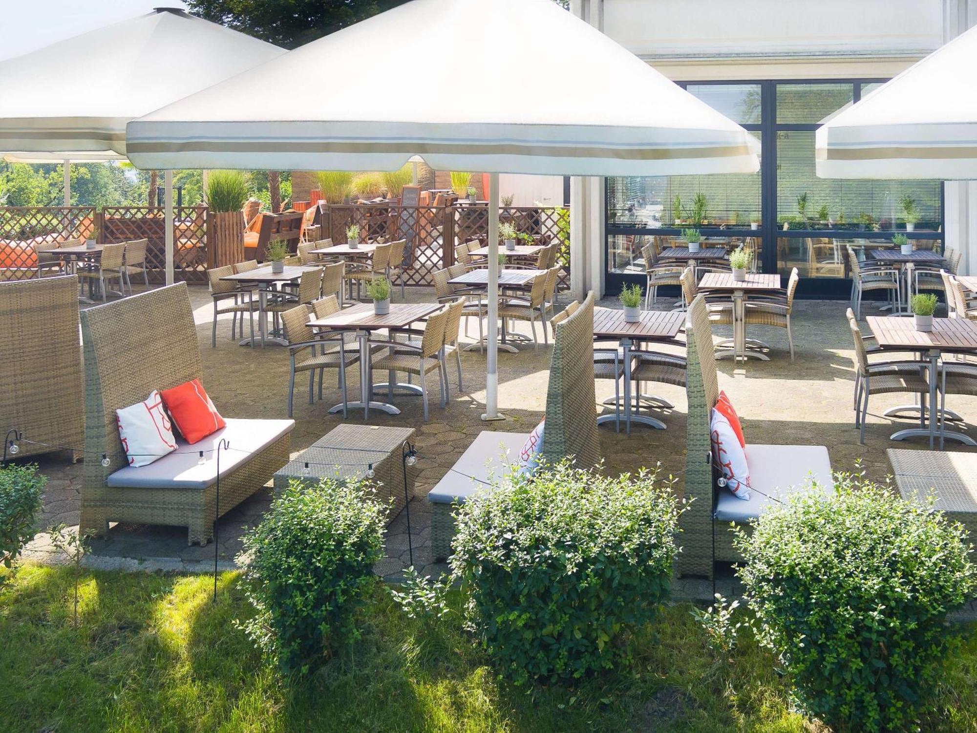 Mercure Hotel Bielefeld Johannisberg Exterior foto